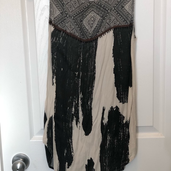 Short sleeve top - Picture 1 of 3